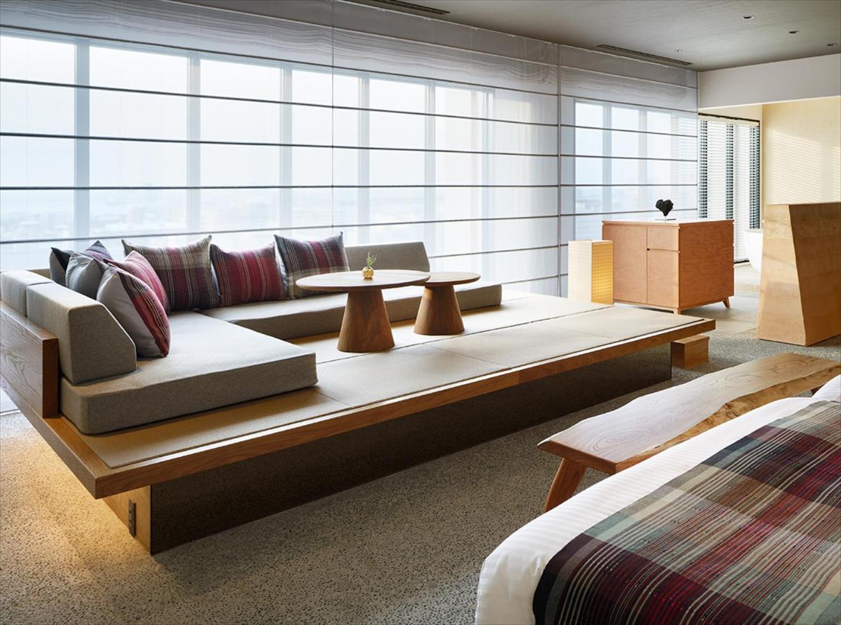Hotel Strata Naha Eksteriør billede